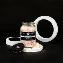 Load image into Gallery viewer, B&amp;W BODY BEAUTIFUL BATH SALTS 100 gm LARGE GLASS JAR
